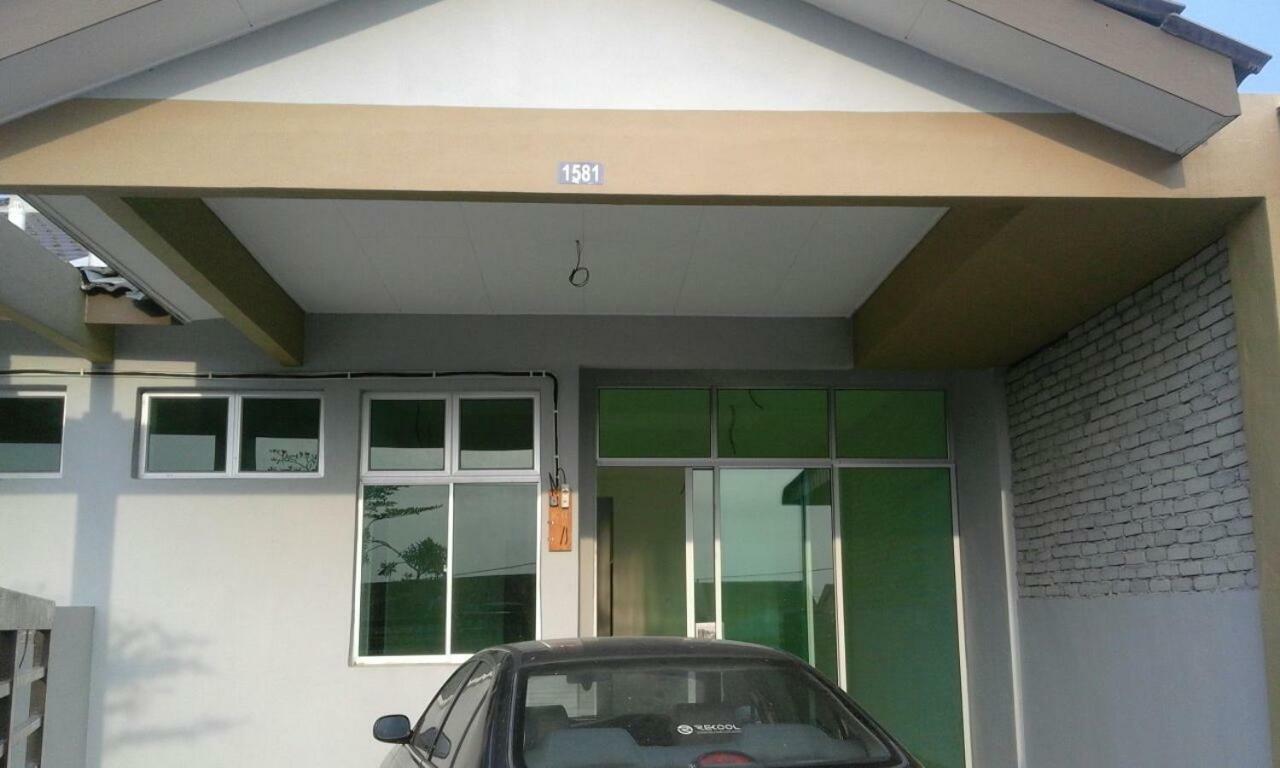 Wany Homestay & Guest House Сунгай Петани Екстериор снимка